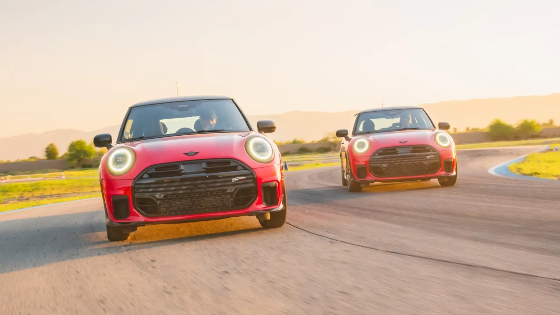 Chili Red MINI Coupes on track