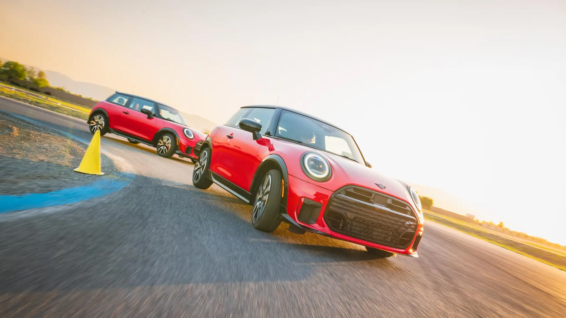 MINI Coupes front three-quarter